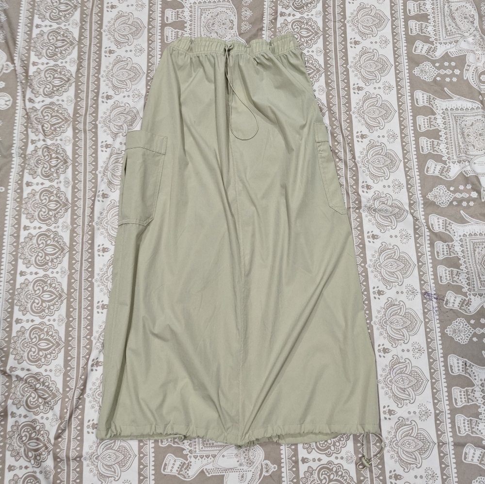 Drawstring Cargo skirt - Picture 3 of 5